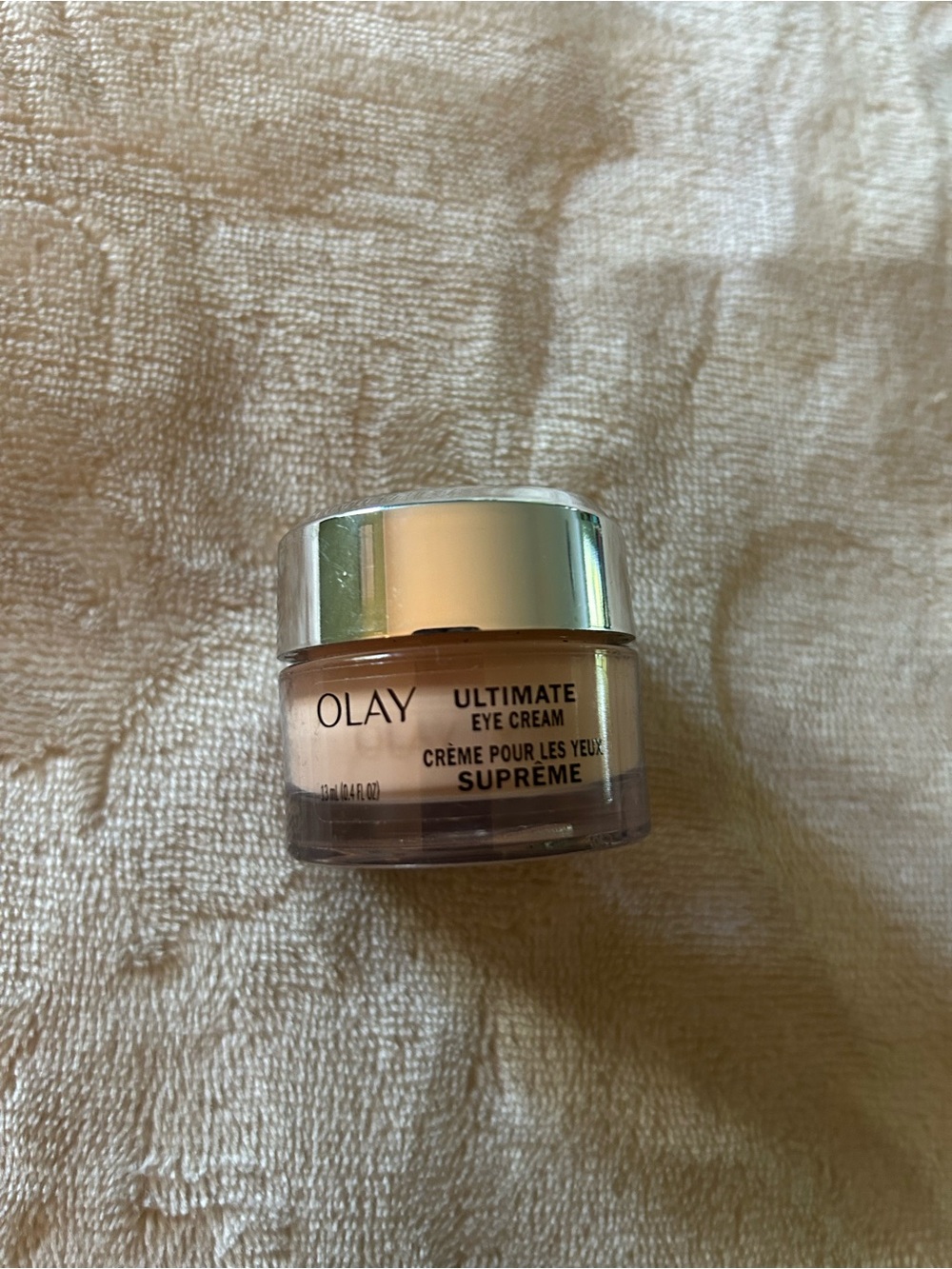 OLAY Ultimate Eye Cream - Cream and Silver Accents